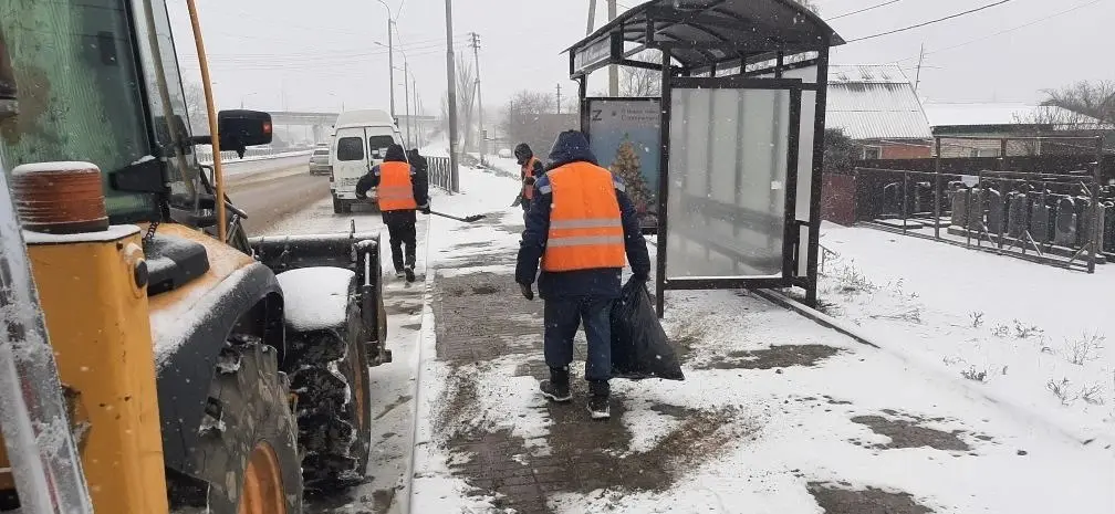 Снежный день получился сегодня в Ставрополе
Всю ночь и раннее утро коммунальщики проводят очистку и обработку улиц города, чтобы обеспечить безопасность на улицах и тротуарах для жителей и гостей крае... | Сетка — социальная сеть от hh.ru