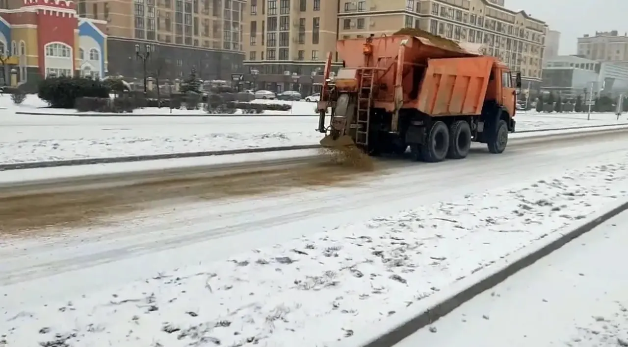 Снежный день получился сегодня в Ставрополе
Всю ночь и раннее утро коммунальщики проводят очистку и обработку улиц города, чтобы обеспечить безопасность на улицах и тротуарах для жителей и гостей крае... | Сетка — социальная сеть от hh.ru