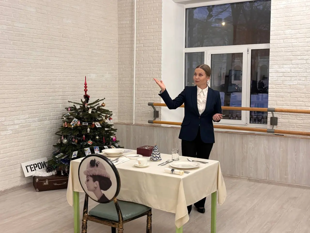 Вчера в клубе «Объект ГЕРОИ» провела мастер-класс по столовому этикету для юных гостей и их родителей. Очень теплая атмосфера получилась | Сетка — социальная сеть от hh.ru