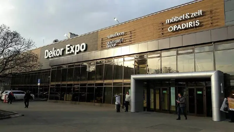 🛋 Менеджер по продажам мягкой мебели
📍 Нахимовский проспект 24. ЦДиИ Mobel Expo
⸻
💼 Мы предлагаем
• 💰 Доход от 120 000 ₽. Фиксированный оклад + процент с личных продаж.
• Гибкий график | Сетка — социальная сеть от hh.ru