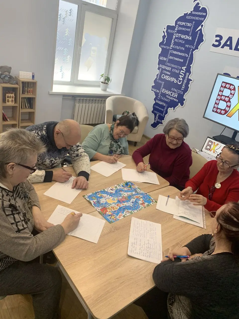 🔠🔠🔠🔠🔠🔠🔠🔠🔠 в группе восстановления после инсульта: польза письма для когнитивного здоровья 💪
Галина, перенёсшая инсульт в 40 лет, помнила только цифры и не могла говорить | Сетка — социальная сеть от hh.ru