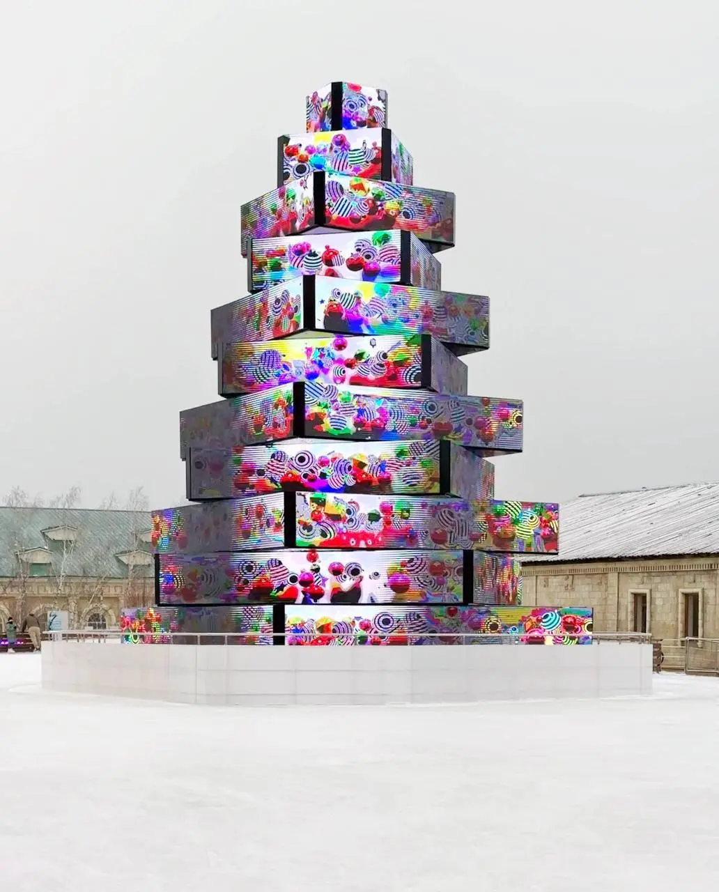 🎄На катке кинопарка «Москино» установили елку из 184 LED-экранов
Размеры технологичной конструкции — 12 метров в высоту и восемь метров в ширину, она состоит из 11 ярусов
📲Подпишитесь на Вдвижении
#бе... | Сетка — социальная сеть от hh.ru