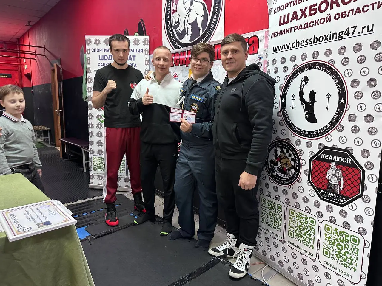 Слёзы радости, гордость в глазах и блеск алмазов! ✨
Эмоции зашкаливают! Сегодня мы видели не просто награждение — мы видели кульминацию многолетних историй успеха | Сетка — социальная сеть от hh.ru