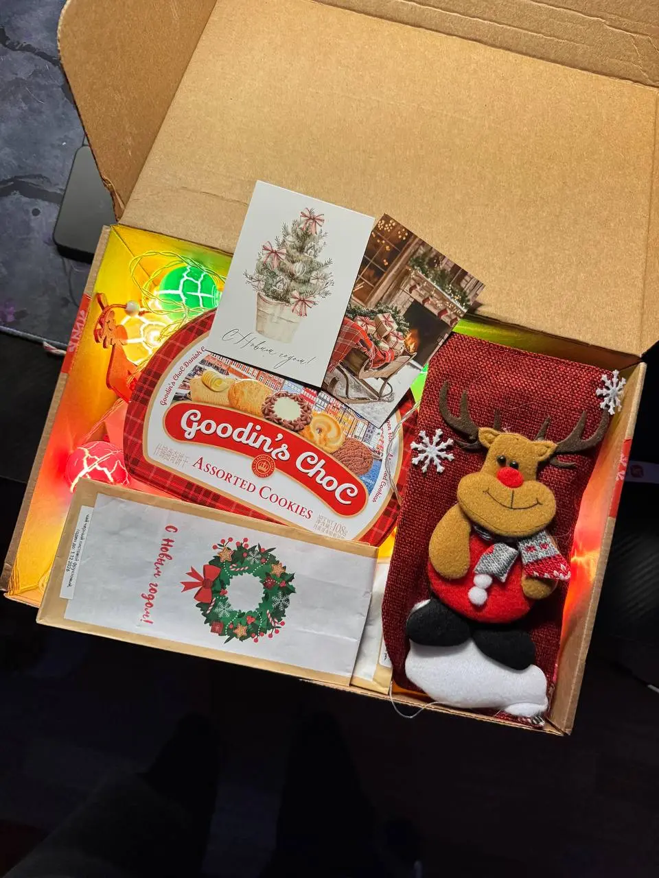Пришел ещё один подарочек от моих любимок из ТЕХНОНИКОЛЬ ❤️
На этот раз не календарь с женщинами, ахаха))
Может канал посмотрели)0
Этот прям кайф!
Там 2 чая, печеньки, шоколадка, мед, орехи, открыточк... | Сетка — социальная сеть от hh.ru