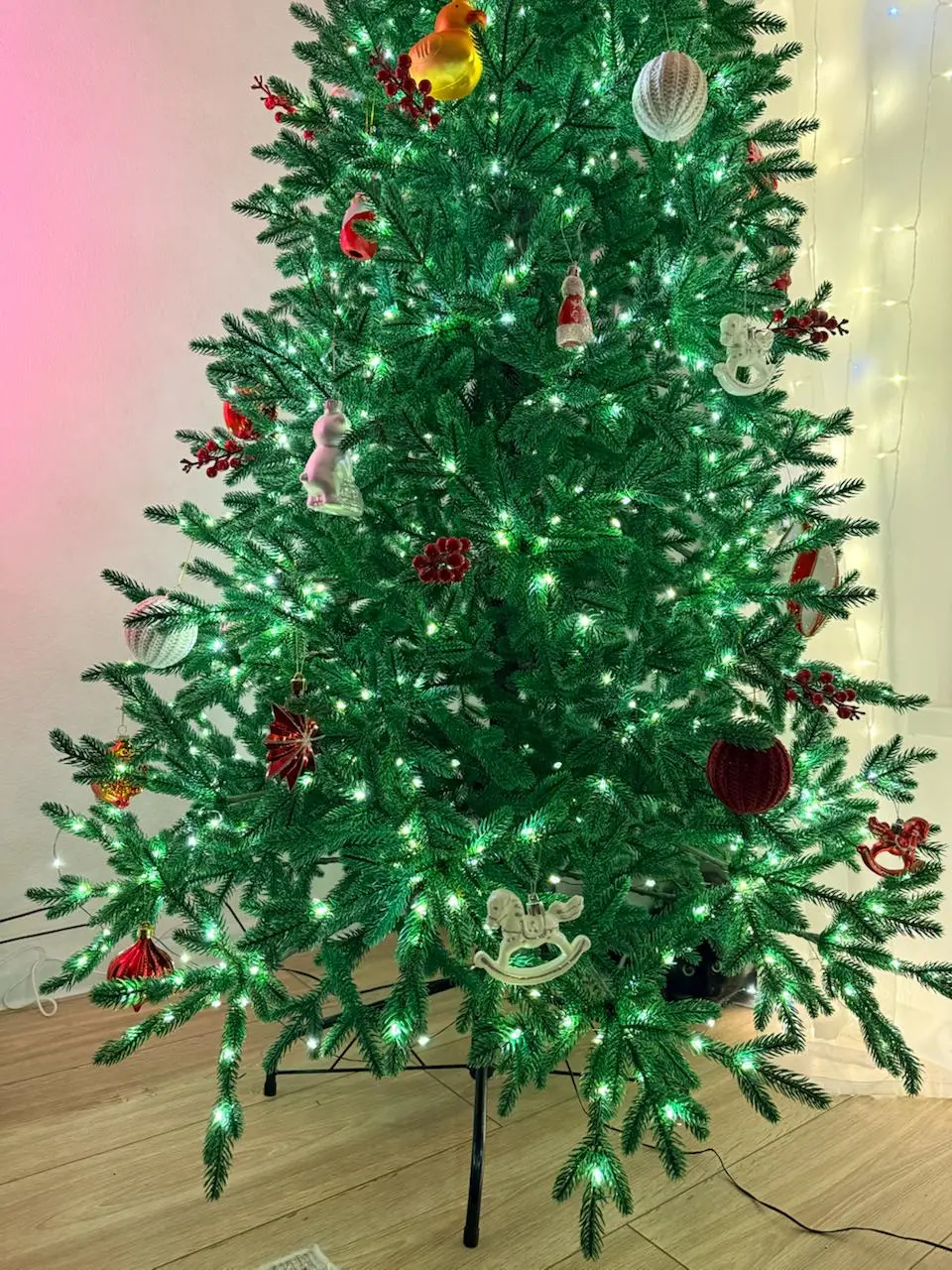 🎄Итоги 2025 года
Все подводят итоги года, а мне рассказать как-то нечего)
Но что точно хочу сказать — так это спасибо Вам, что весь этот год читали подборки и мои посты! В этом канале нас уже 185(!) ч... | Сетка — социальная сеть от hh.ru