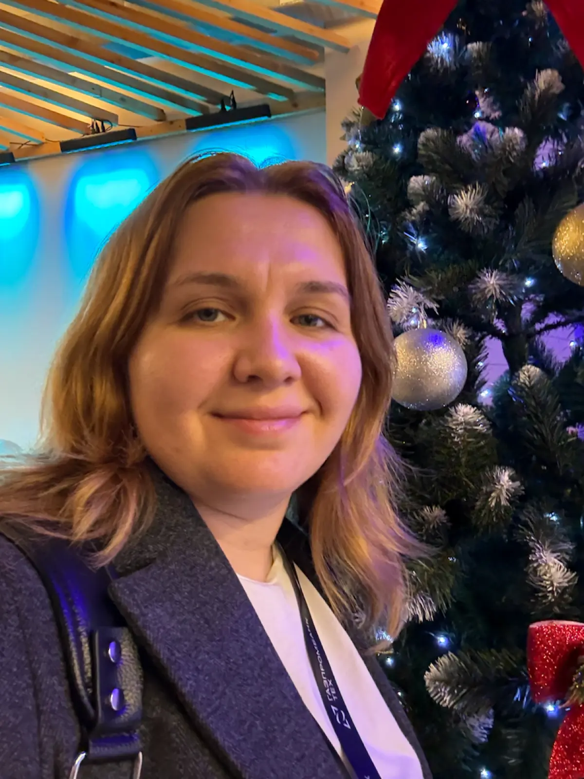 Друзья, всех с наступающем Новым годом | Сетка — социальная сеть от hh.ru