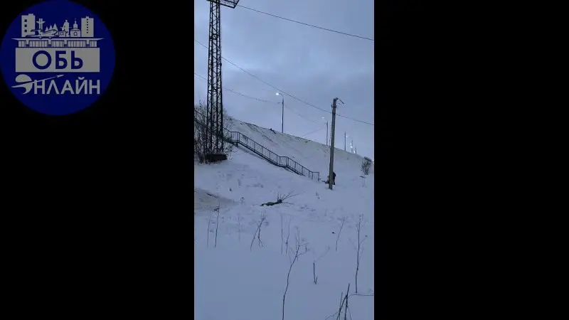 ↗ Эх,сколько бы сейчас ребятишек на горках катались,которых нет.А есть вот это🤷За 6 часов до Нового года!
vk.ru
Подробнее на https://vk.com/ob.gorod
#городобь #городобьонлайн #толмачево | Сетка — социальная сеть от hh.ru