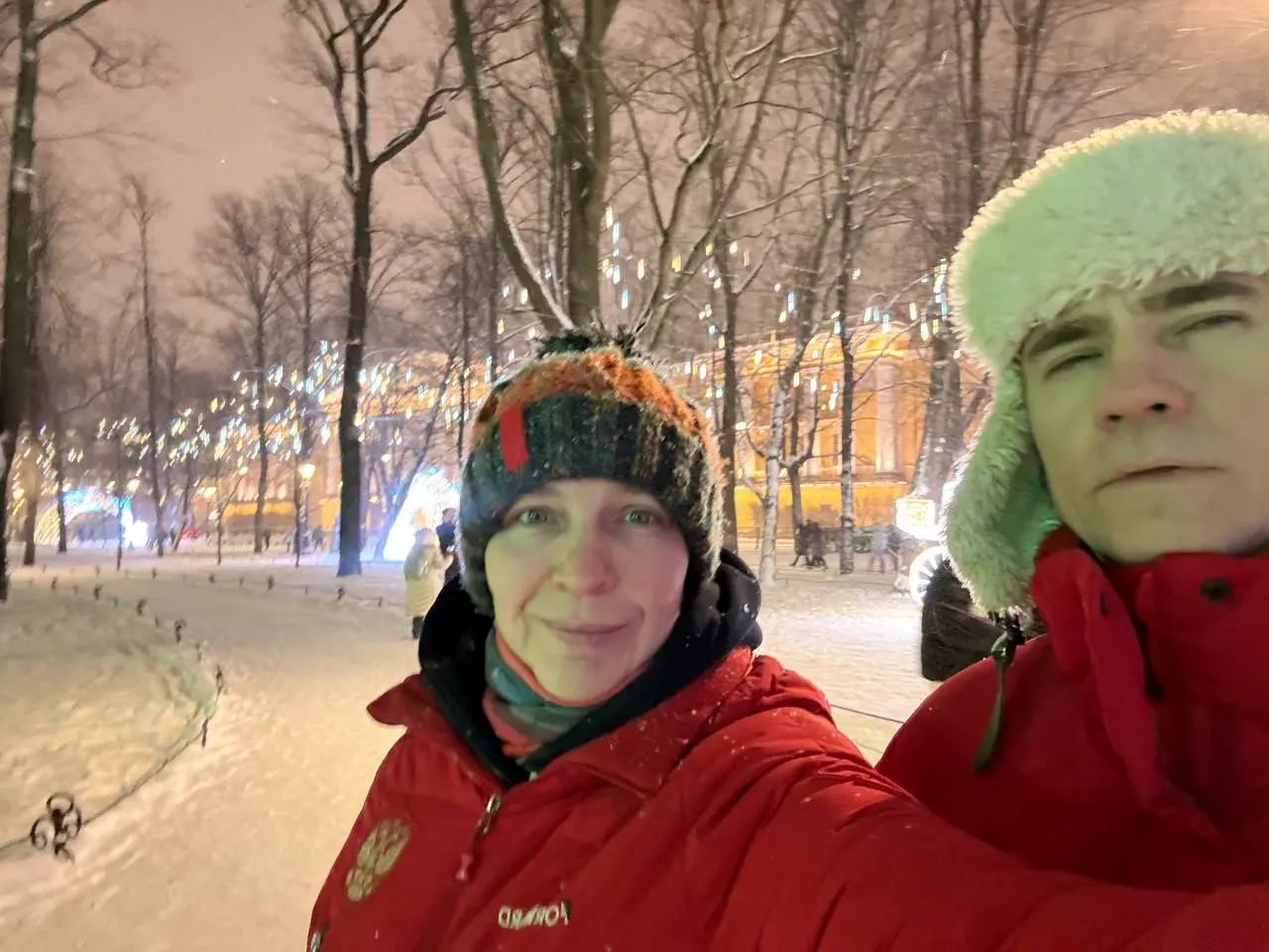 Друзья! С наступающим Новым годом вас!!!
Всего самого вам!!!
Творите всякое прекрасное, иногда безумное, местами может и дикое!!!
Пусть будет хорошо и в удовольствие🎉🎉🎉
А мы гуляем по Питеру)
А что, ш... | Сетка — социальная сеть от hh.ru