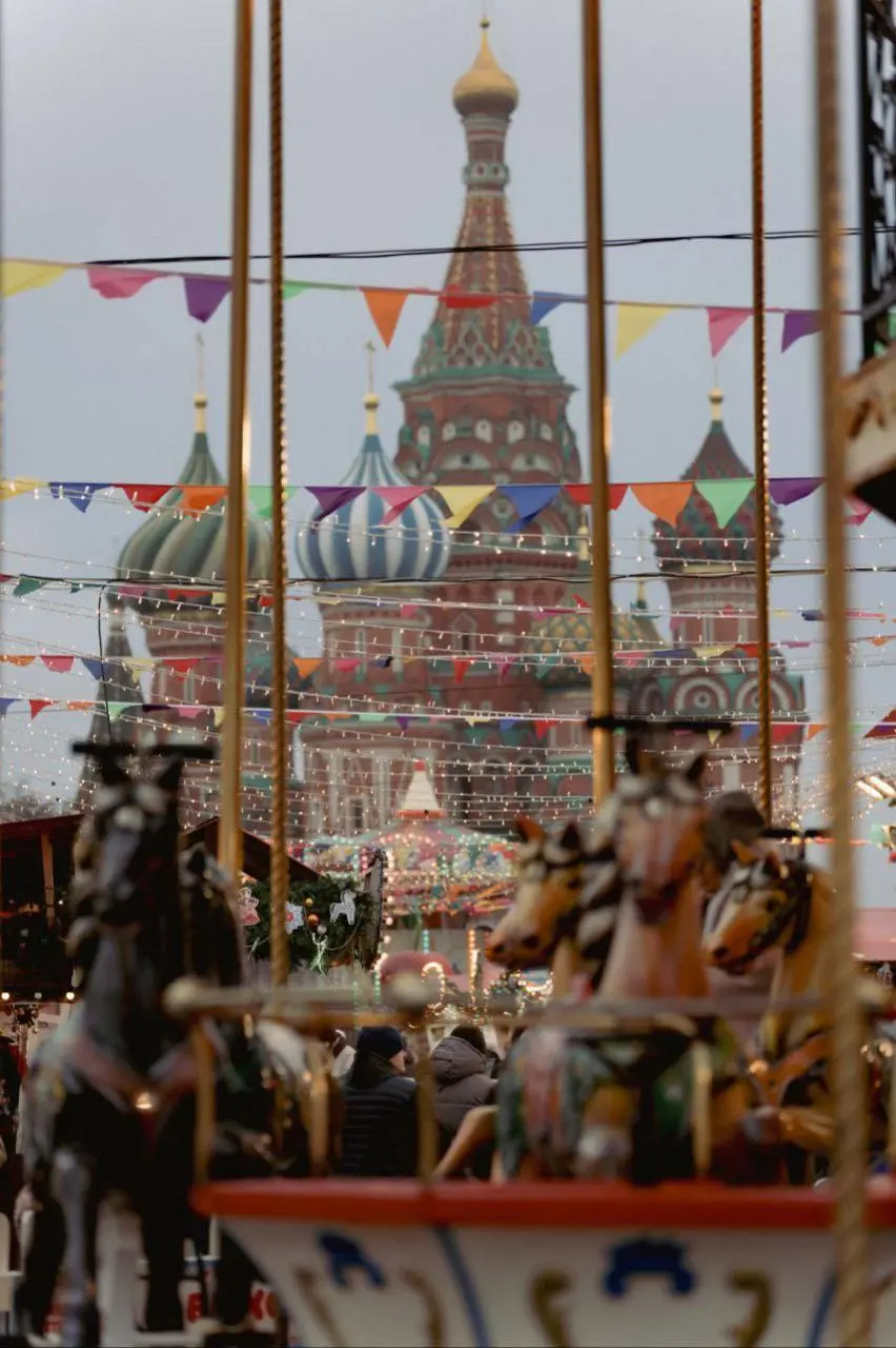 С Новым 2026 годом, друзья!🎄
Желаем осуществления всех ваших желаний, здоровья, благополучия!
Будьте счастливы, здоровы и любимы! ❤️
📲Подпишитесь на Вдвижении
#бесплатно | Сетка — социальная сеть от hh.ru
