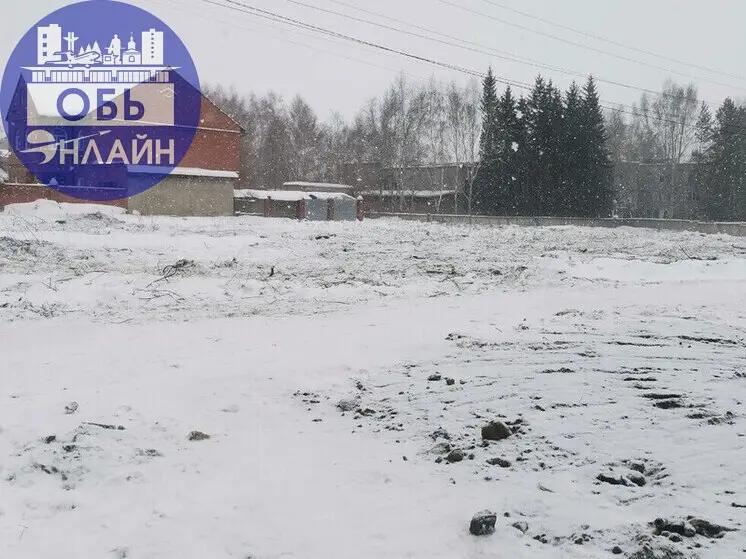↗ Жители города Оби в Новосибирской области выступили с инициативой создания сквера на пустующем земельном участке на улице Октябрьской | Сетка — социальная сеть от hh.ru