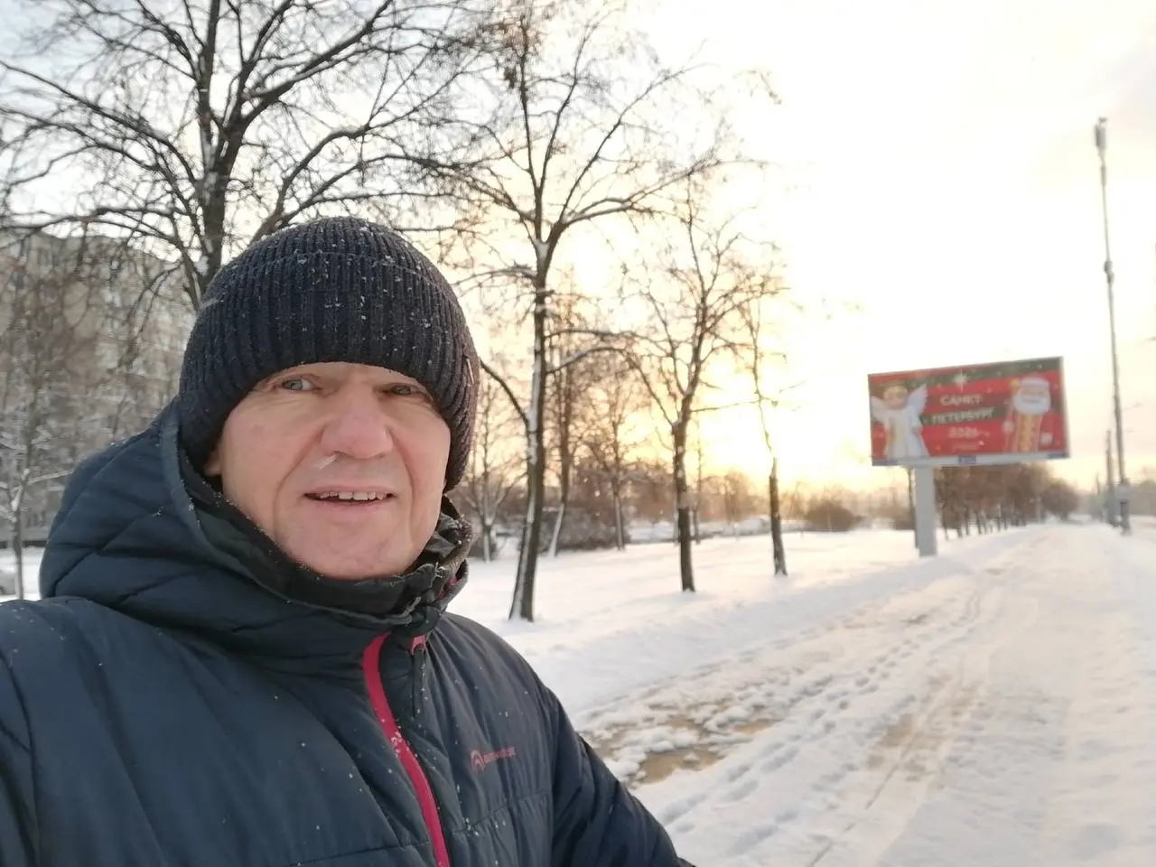 Доброе и бодрое январское утро! Собака 🐕‍🦺 ищет мышей под снегом...
Солнышко вышло , засвидетельствовало своё почтение и снова скрылось за снежными облаками....
День улыбнулся... | Сетка — социальная сеть от hh.ru