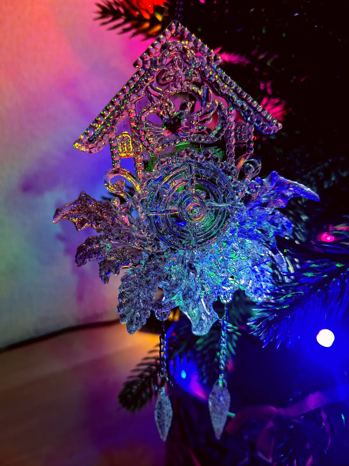 Елочка и новогодние игрушки. 🎄 | Сетка — социальная сеть от hh.ru