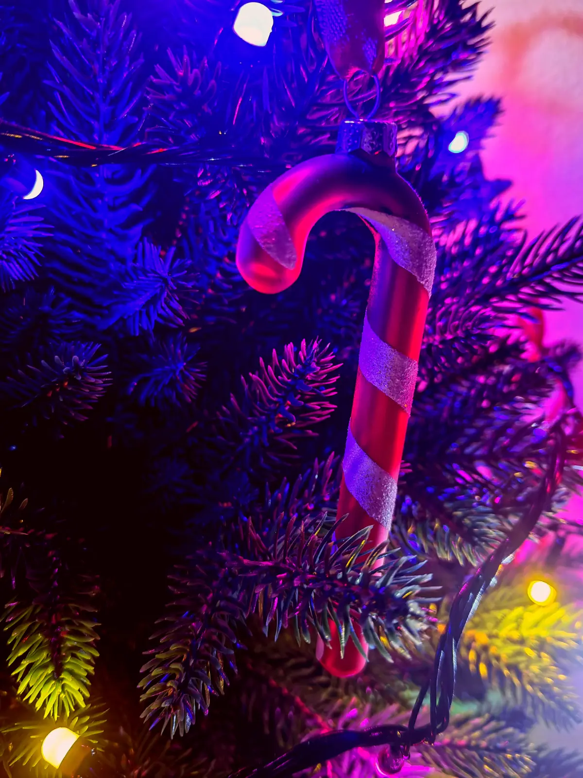 Елочка и новогодние игрушки. 🎄 | Сетка — социальная сеть от hh.ru