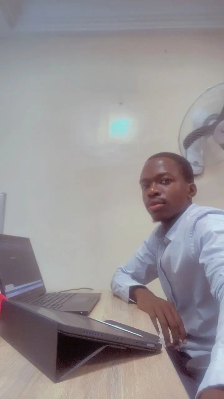 Adeyeye Adesinaayo