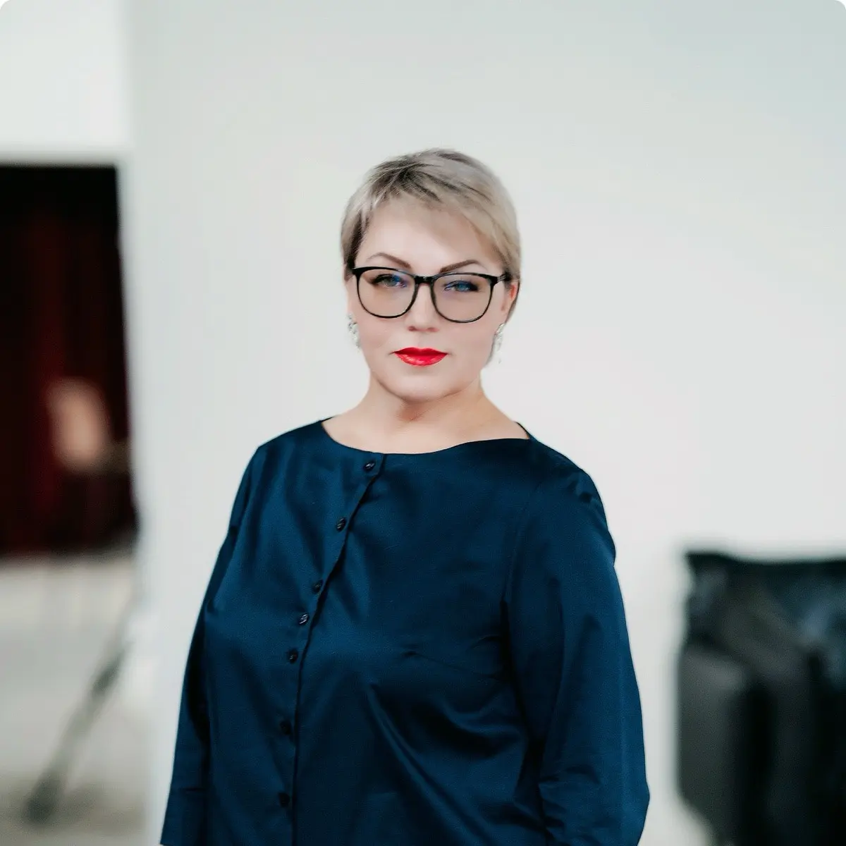 Таша Белова