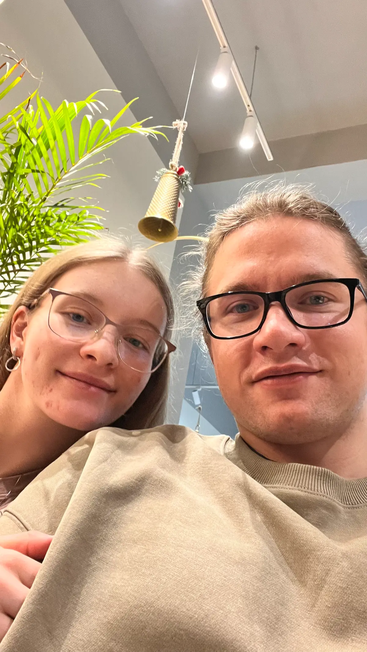 В новогодние праздники не только тюленю, но и встречаюсь с друзьями за настолками.
А еще посматриваю рекламные кампании в Яндекс Директ | Сетка — социальная сеть от hh.ru
