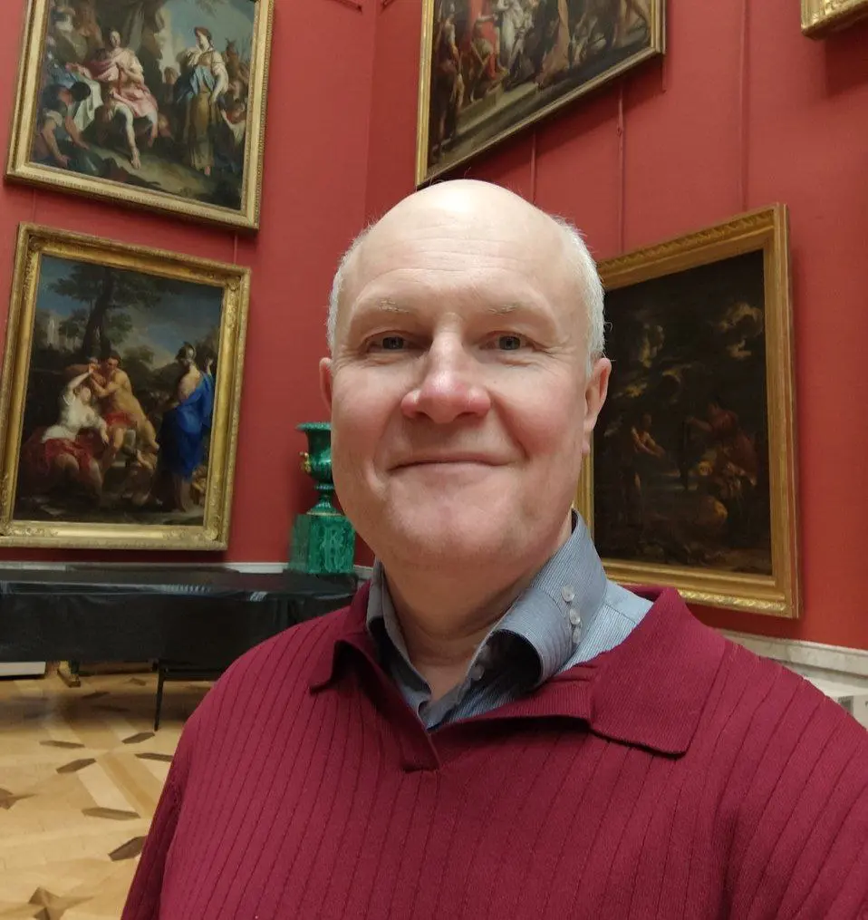 Как жить без тревоги с Достоинством
Многие думают, что Достоинство — это то, что нужно заслужить:
«Когда я добьюсь…»,
«Когда я стану лучше…»,
«Когда меня полюбят…»
Но на самом деле Достоинство — это в... | Сетка — социальная сеть от hh.ru