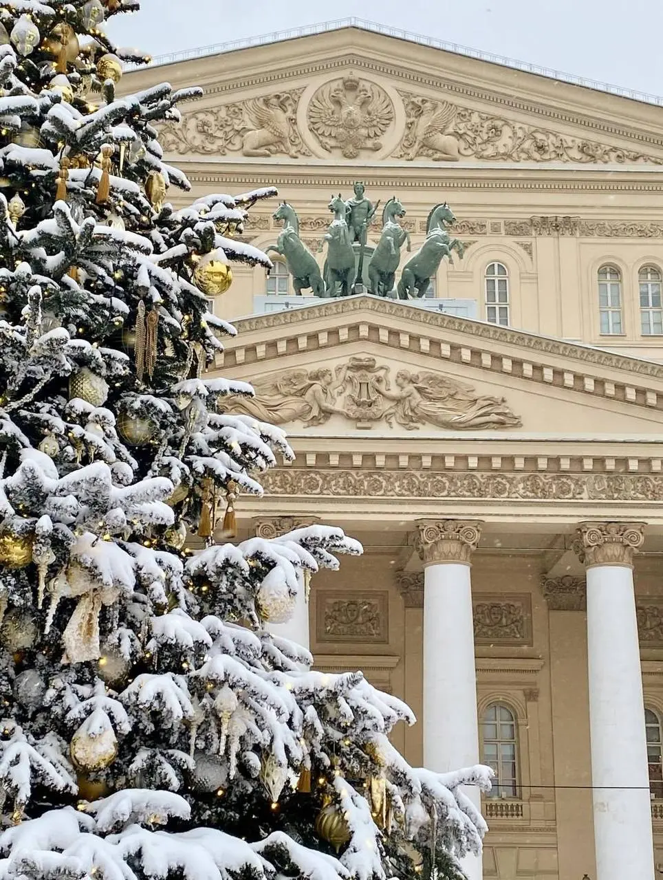 ❄️Снежную сказку можно наблюдать рядом с Большим театром
📲Подпишитесь на Вдвижении
#бесплатно
В этом посте были ссылки, но мы их удалили по правилам Сетки | Сетка — социальная сеть от hh.ru