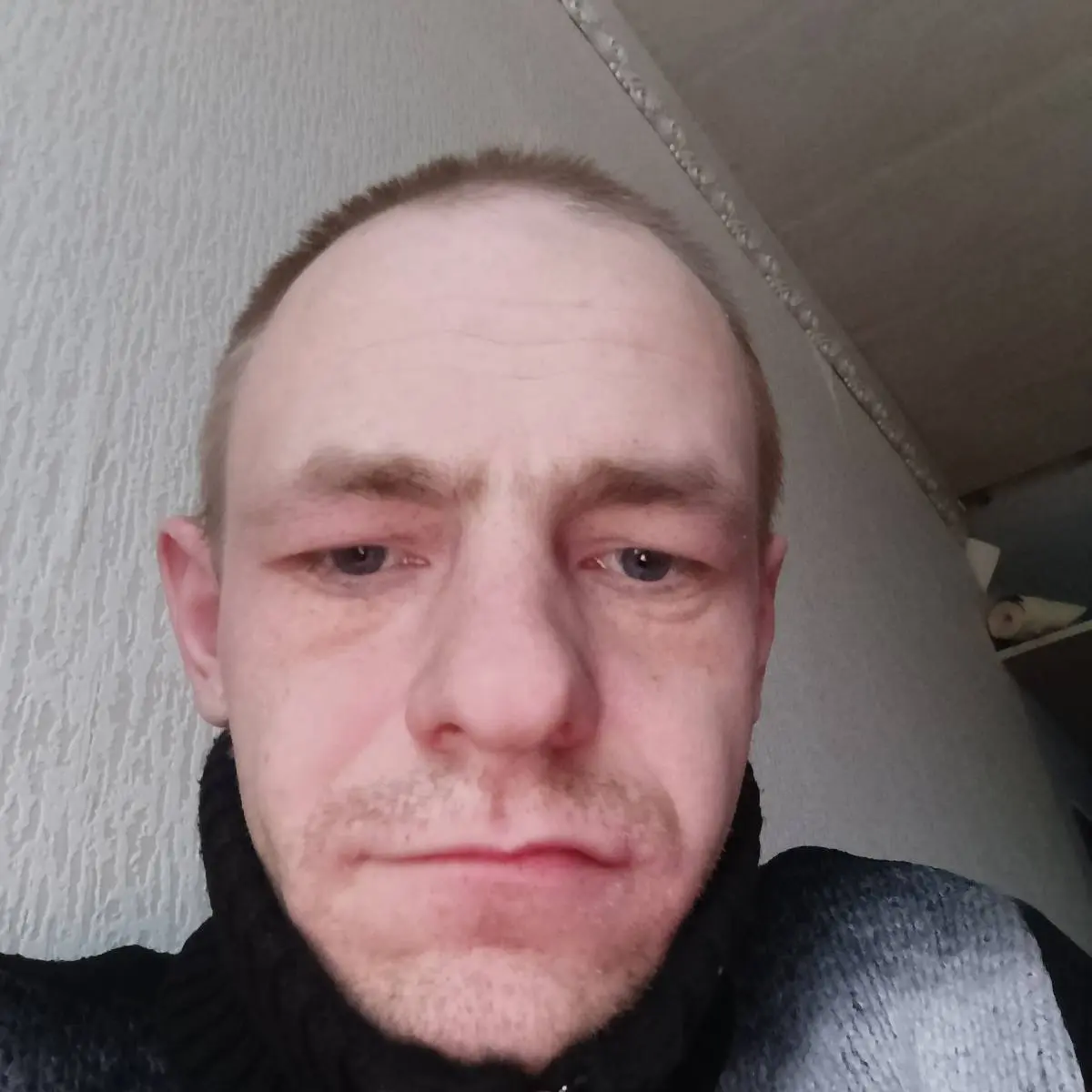 Андрей Серов