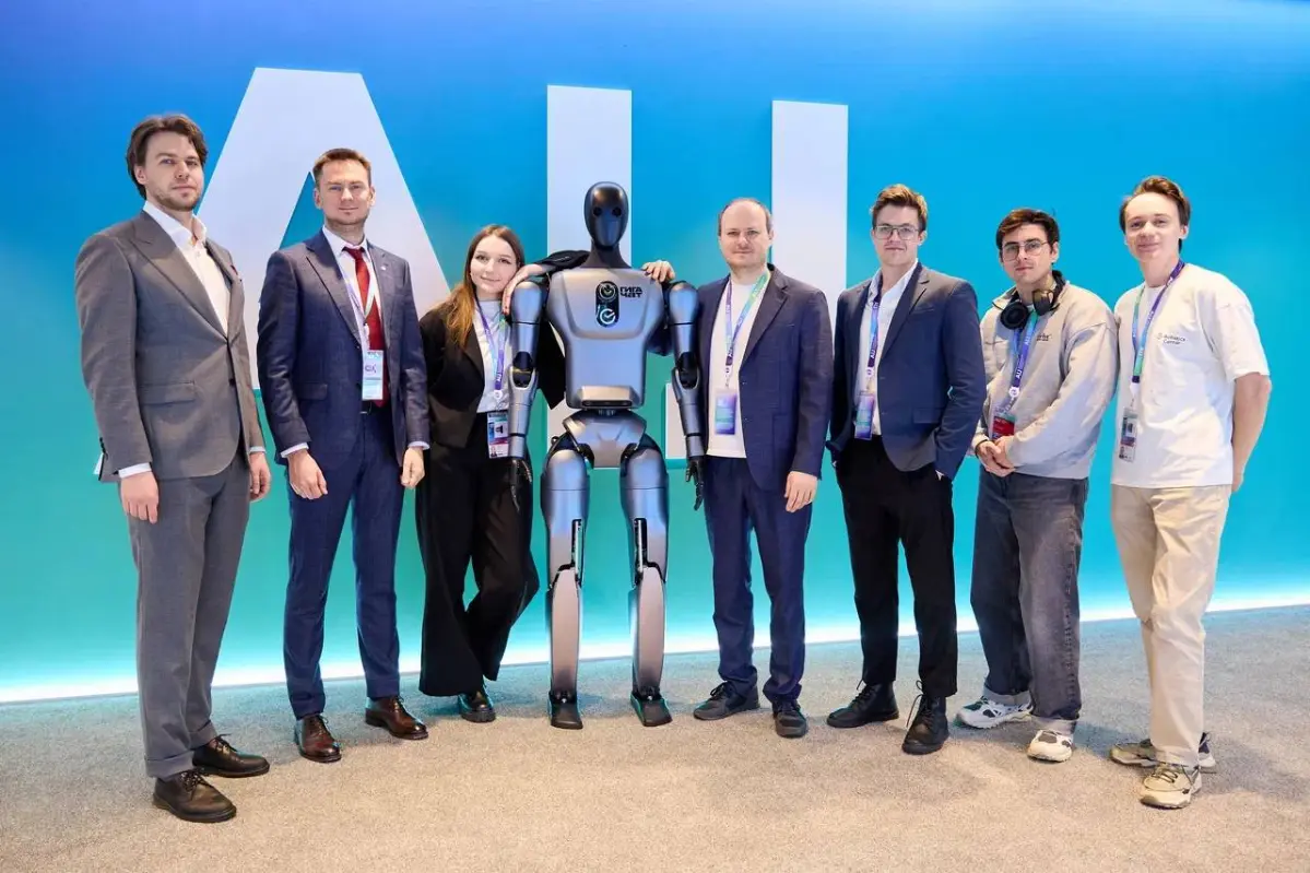 Наш первый антропоморфный робот Сбера | Сетка — социальная сеть от hh.ru