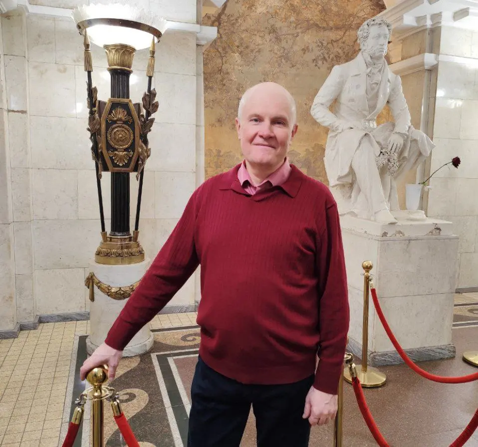 Секреты людей с высокой энергетикой.
Вы замечали, что некоторые люди могут быть заняты, ответственны, даже уязвимы, но при этом не истощаются?
У них не «вечный двигатель» | Сетка — социальная сеть от hh.ru