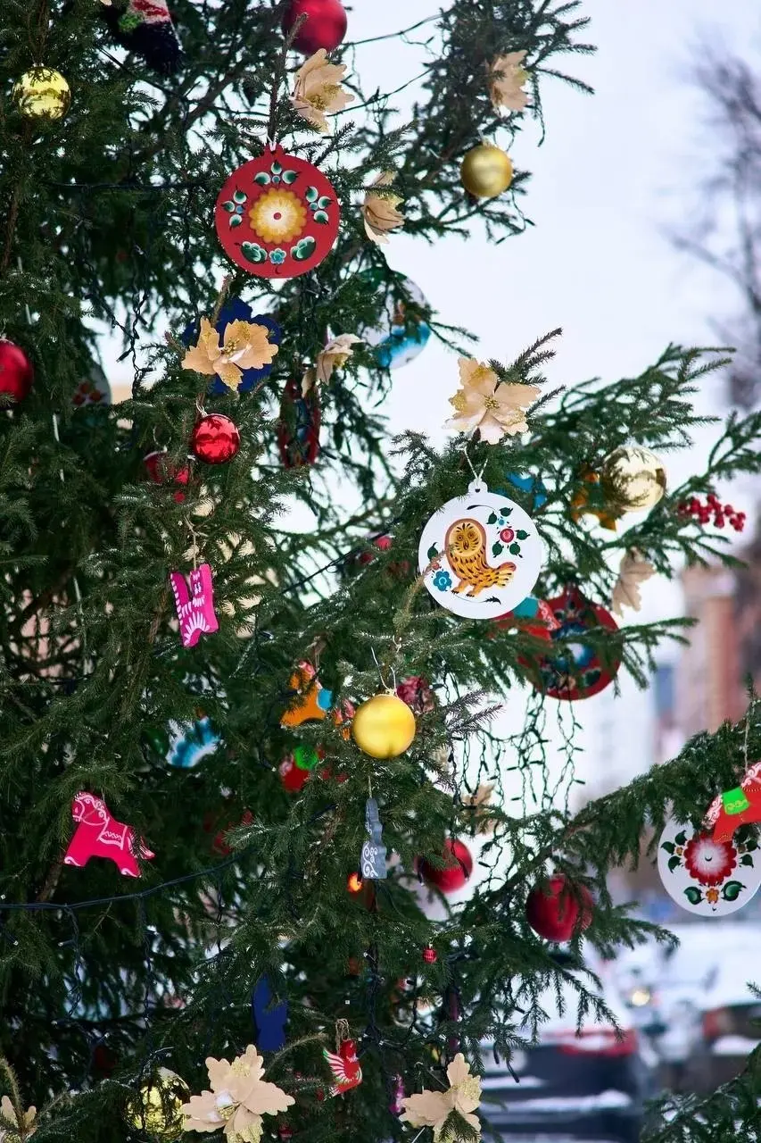 Приём заявок на конкурс «Ёлки России» продолжается
🎄Заявки на конкурс принимаются до 13 января 2026 года | Сетка — социальная сеть от hh.ru