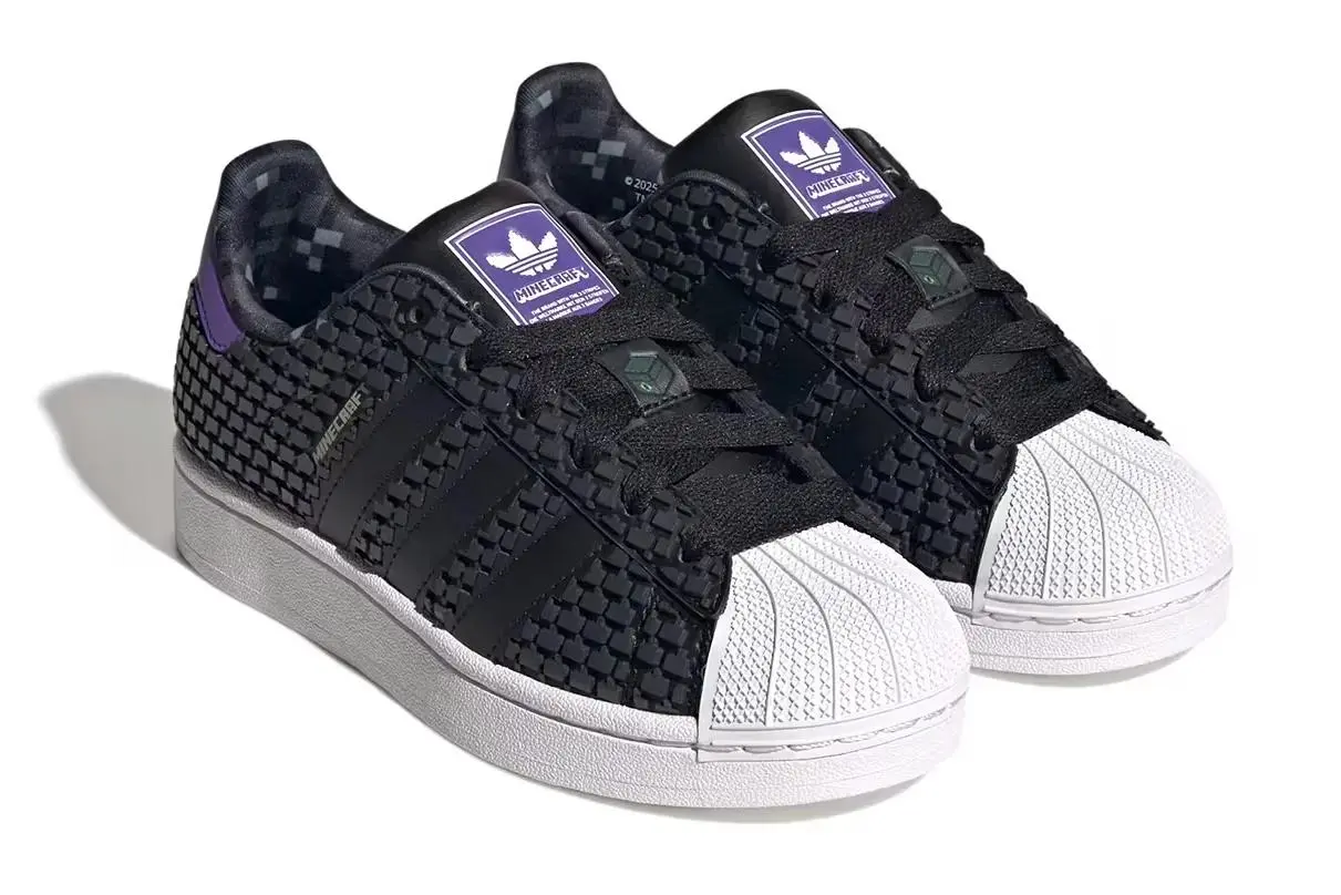 Adidas расширяет свою коллаборацию с Minecraft. К коллекции, которая была запущена ранее, добавились пять новых кроссовок | Сетка — социальная сеть от hh.ru