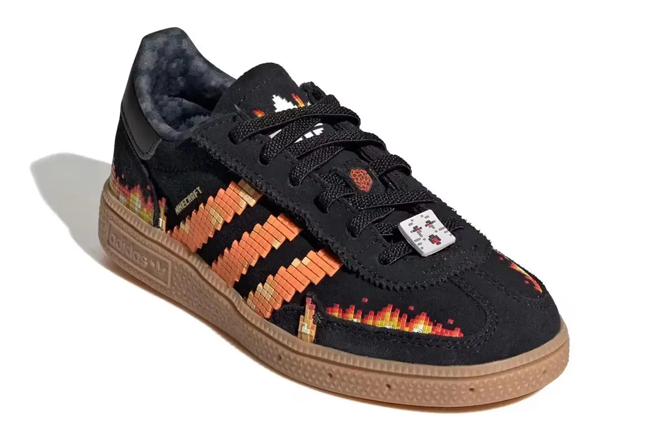 Adidas расширяет свою коллаборацию с Minecraft. К коллекции, которая была запущена ранее, добавились пять новых кроссовок | Сетка — социальная сеть от hh.ru