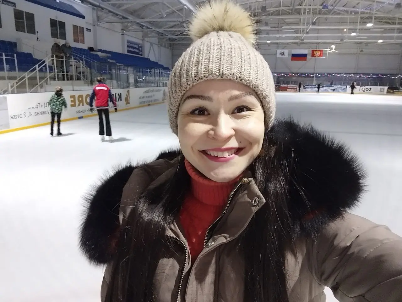 ⛸️
Понимаете, каждый год в начале января мы с друзьями ходим на каток. Это у нас такая традиция | Сетка — социальная сеть от hh.ru