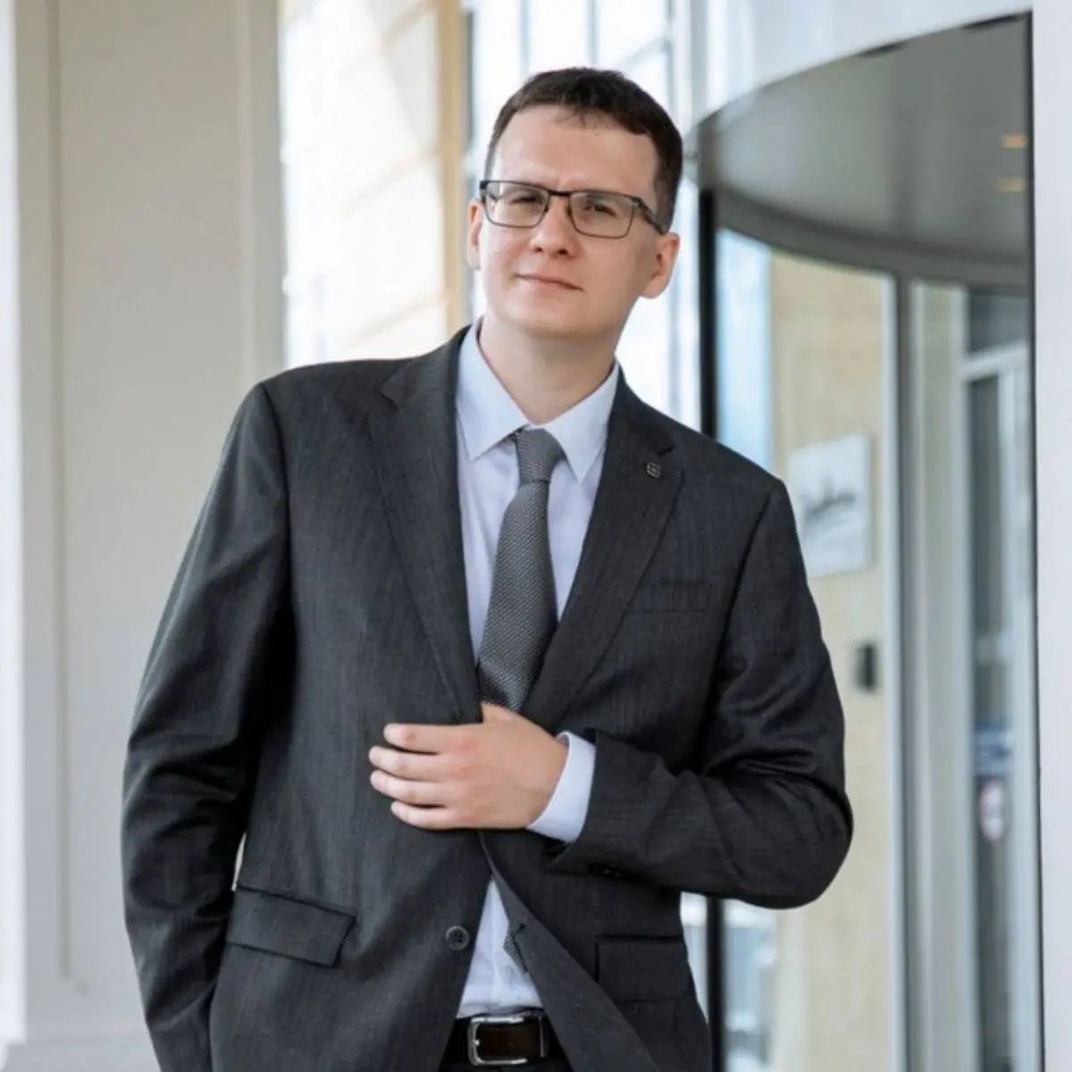 Дмитрий Макаров