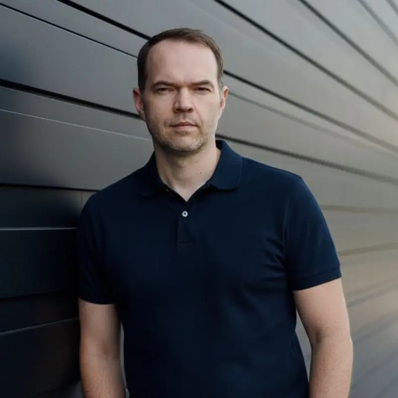 Михаил Савченко