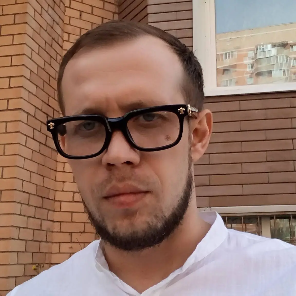 Антон Лещенко