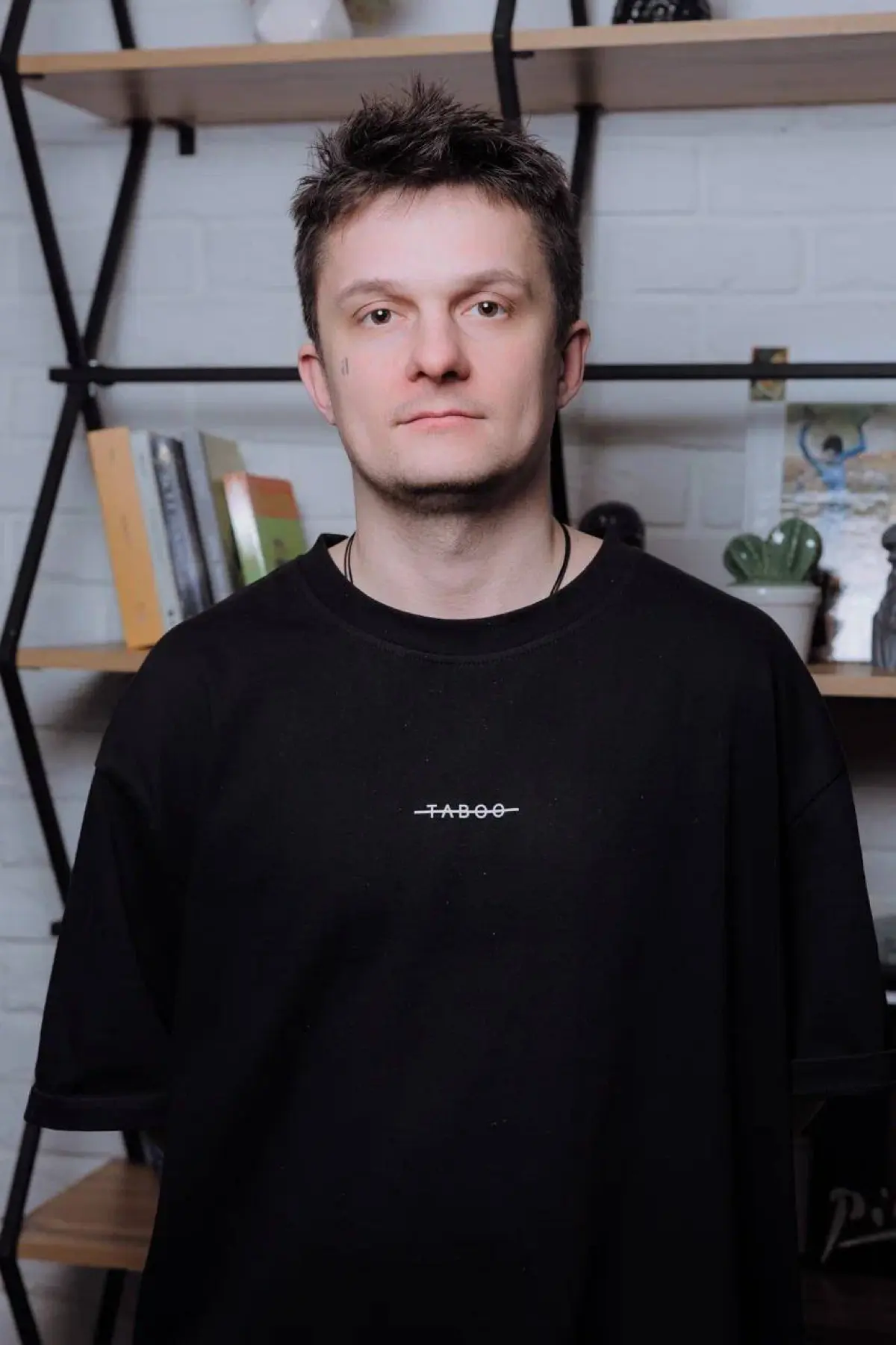 привет, я Андрей Минаев — маркетинговый стратег и эдвайзер для бизнеса с 10+ годами в крупных корпорациях и топ‑агентствах | Сетка — социальная сеть от hh.ru