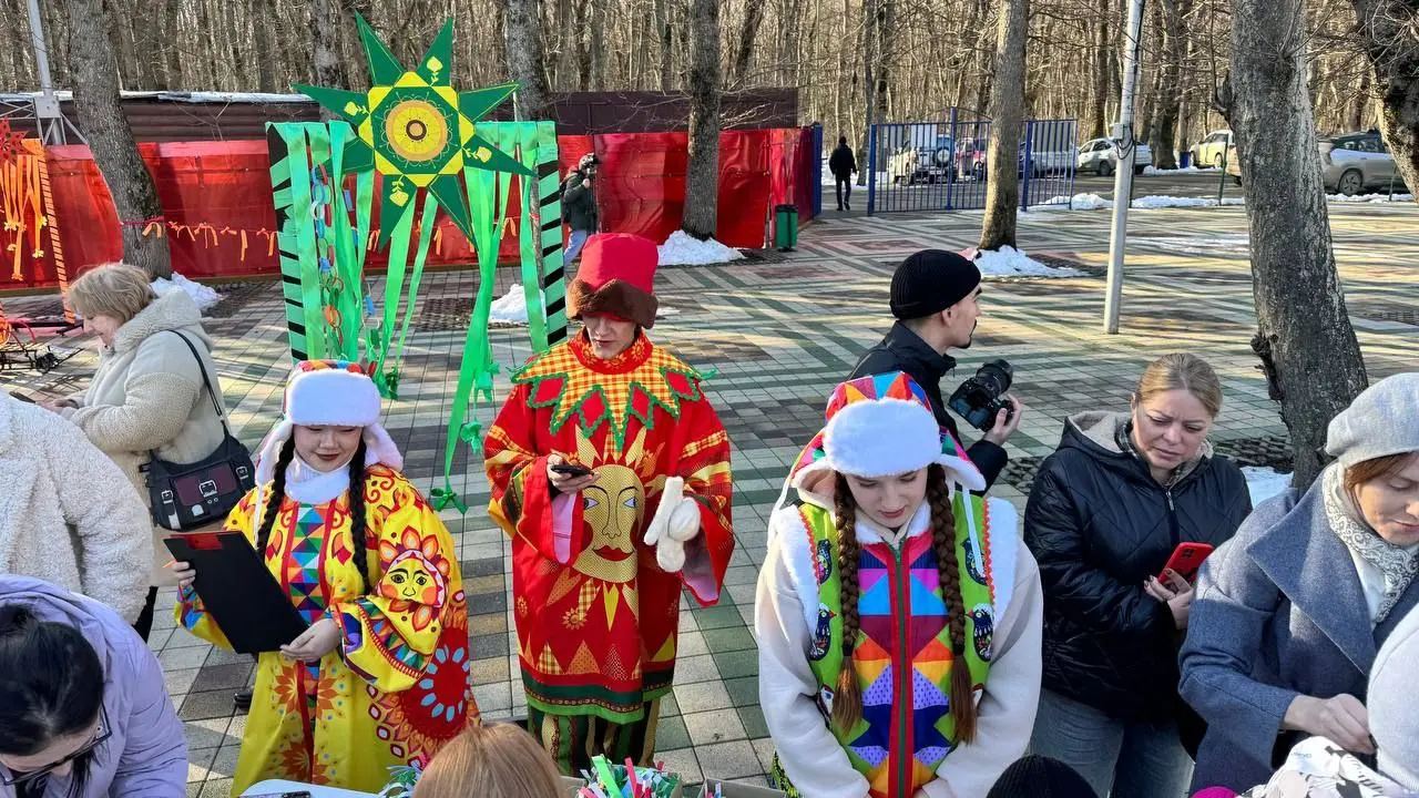 🎄 Рождество Христово в ставропольском парке Победы
📷 stavparks
📲 Что-то на Ставропольском в MAX | Сетка — социальная сеть от hh.ru