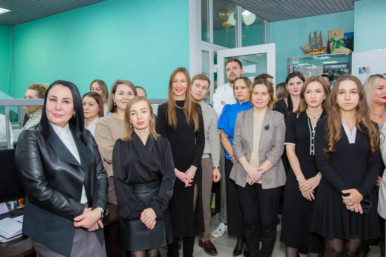 💻 Sensum зовёт на работу!
Да, праздники почти закончились, и пора возвращаться в офис… или на домашнее рабочее место | Сетка — социальная сеть от hh.ru