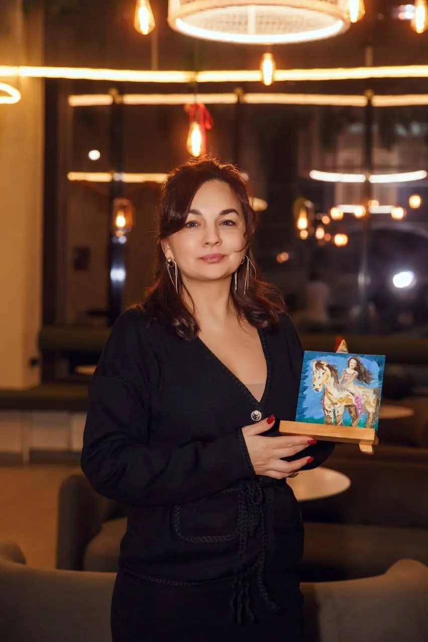 Друзья, приветствую всех после долгого перерыва 🙂 Зимние выходные коснулись и меня тоже- неделю я уже не писала маслом, караул 🙂
А сегодня хочу показать Вам фотографии с нашего последнего МК в 2025 го... | Сетка — социальная сеть от hh.ru