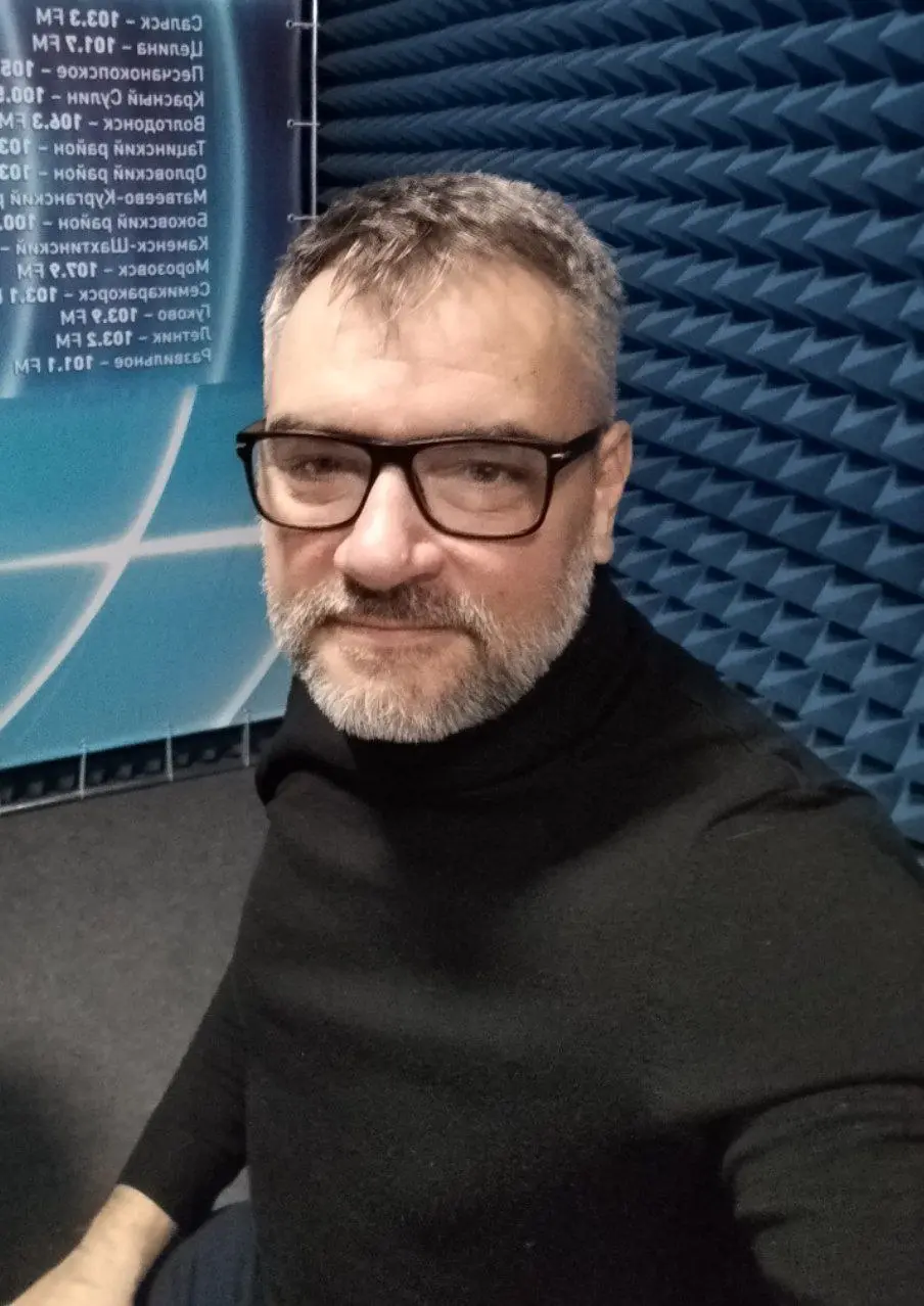 Конечно, вот текст без форматирования — чистый, как просил, с сохранением сленга и стиля, только с правками корректора:
Психологи, которые зарабатывают на информации («инфоцыгане»)
Сегодня же будет ср... | Сетка — социальная сеть от hh.ru