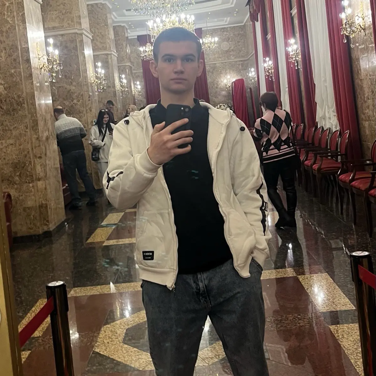Данила Бормотов