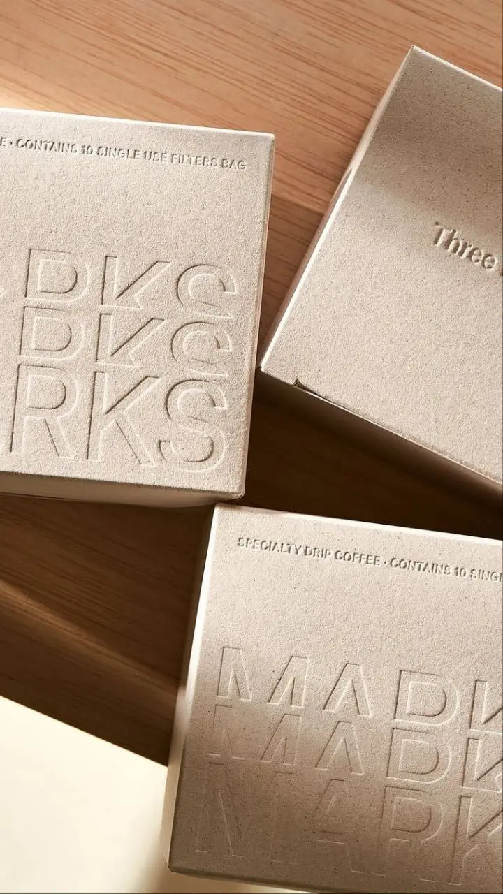 9 разных форматов упаковки кофе у одного производителя.
Three Marks Coffee — испанская обжарочная и кофейня | Сетка — социальная сеть от hh.ru