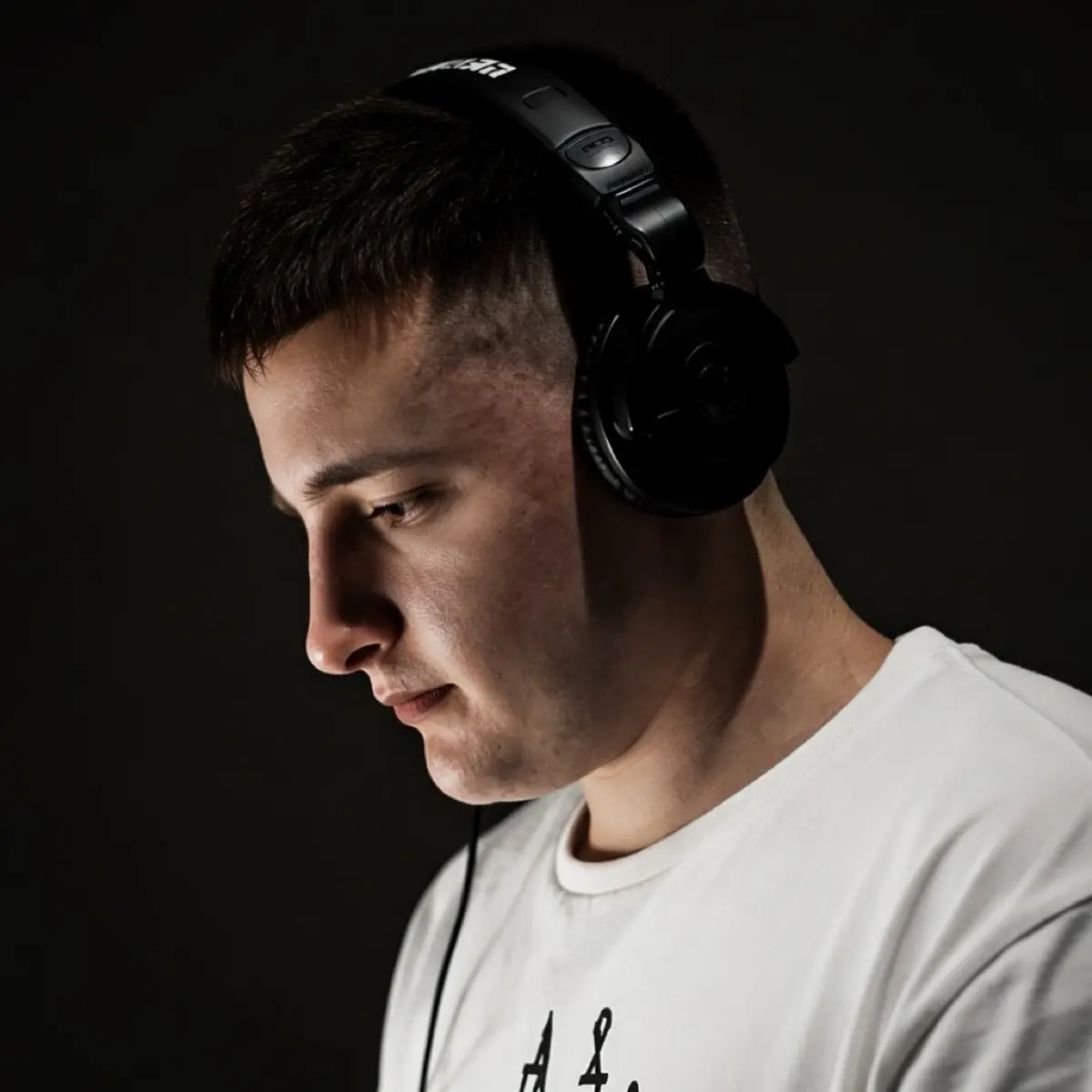 Two Tonn | Сетка — социальная сеть от hh.ru