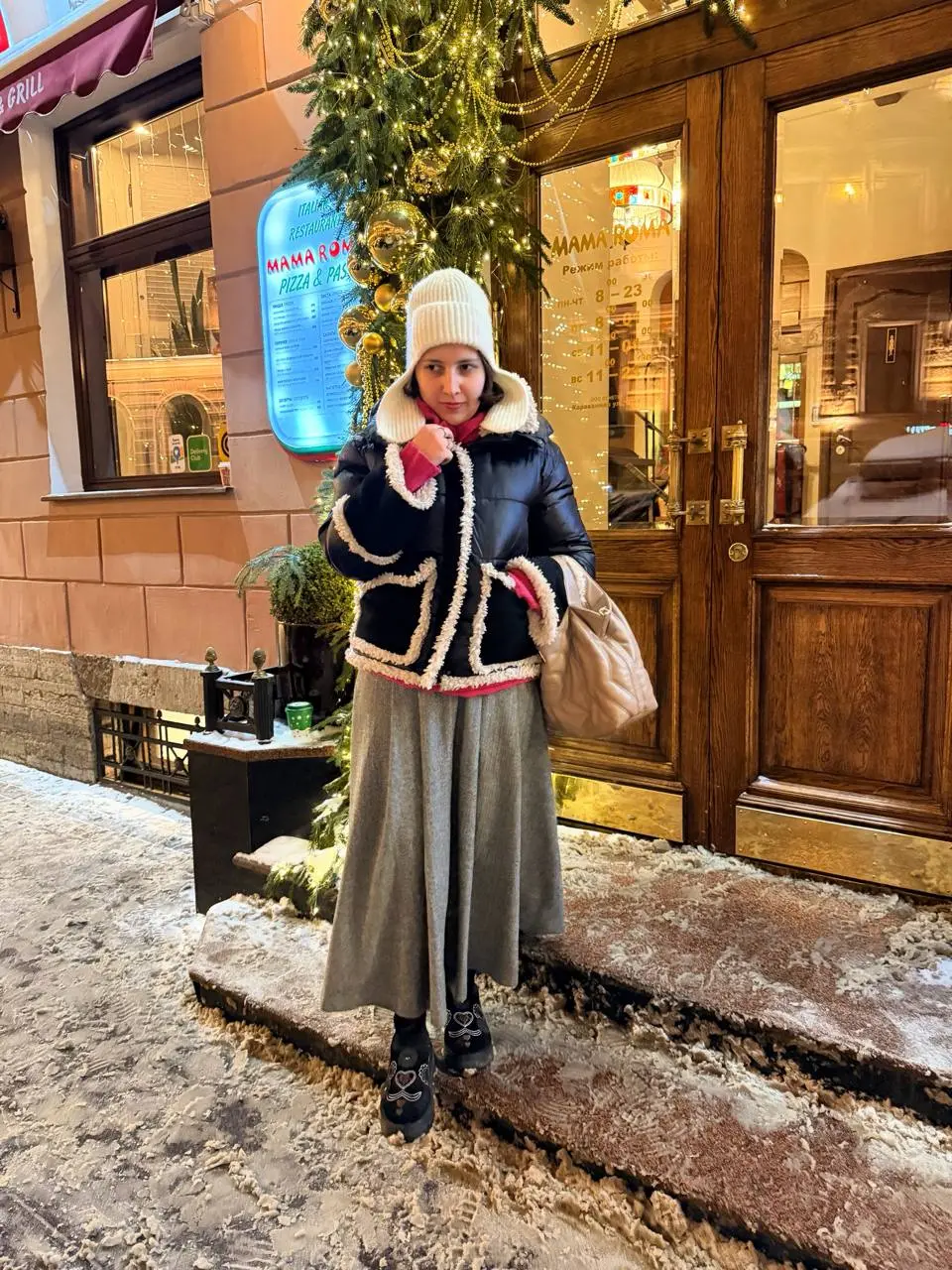 🤩Итоги 2025 года?
Ну а почему бы и нет, я ничего не успела накатать 31 декабря, но у меня полно мыслей про прошлый очищающий год аххаах
Итак
1 | Сетка — социальная сеть от hh.ru