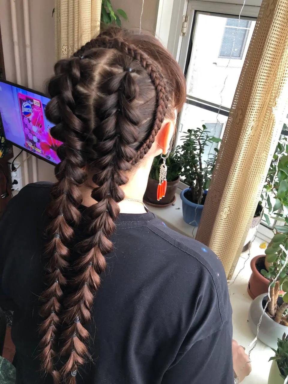 Косы на резинках из своих волос с оконтовочкой🥰🔥
Напоминаю, что если у Вас есть своя идея или желание заплести то, чего нет в прайсе-пишите☺️ Обсудим и воплотим идею в реальность👏 | Сетка — социальная сеть от hh.ru