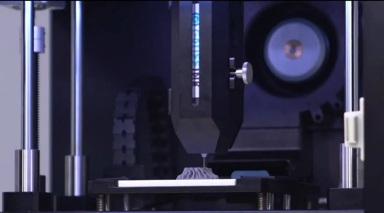 ☝🏻Корейцы выпустили домашний 3D-принтер для металла
Южнокорейская компания MetalPrinting показала Gauss MT90 — компактный 3D-принтер для металла | Сетка — социальная сеть от hh.ru