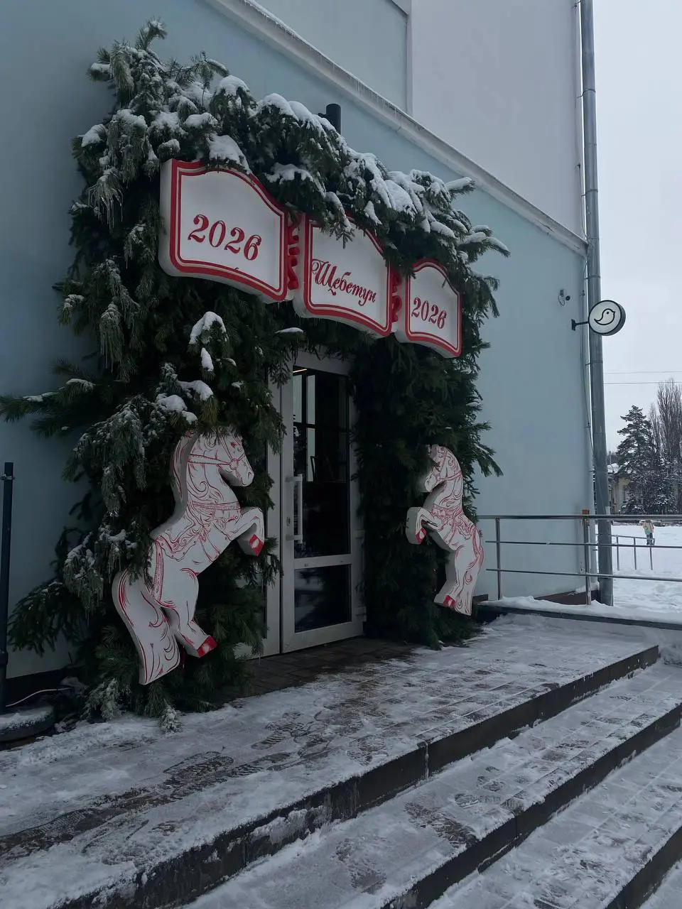 зарисовки январских 🥹💜
И с первым рабочим понедельником, господа!!! Хоть я уже и привыкла НЕ работать, у меня большие красивые планы на 2026,
поэтому я с превеликим кайфом врываюсь в неделю! А вы? | Сетка — социальная сеть от hh.ru