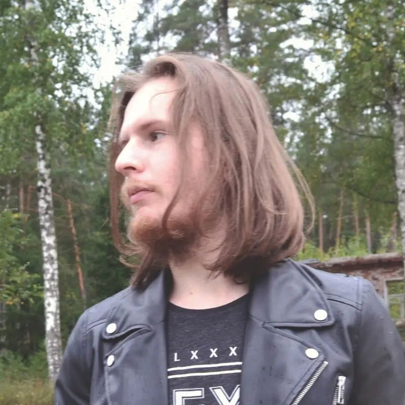 Алексей Иванов