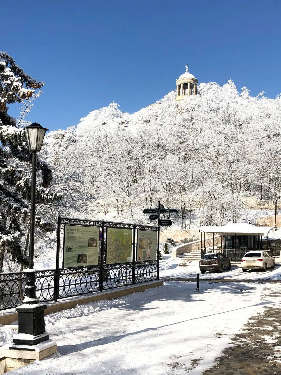 Пятигорск, укутанный снежным одеялом
📸 Артём Мелетов
📲 Что-то на Ставропольском в MAX | Сетка — социальная сеть от hh.ru