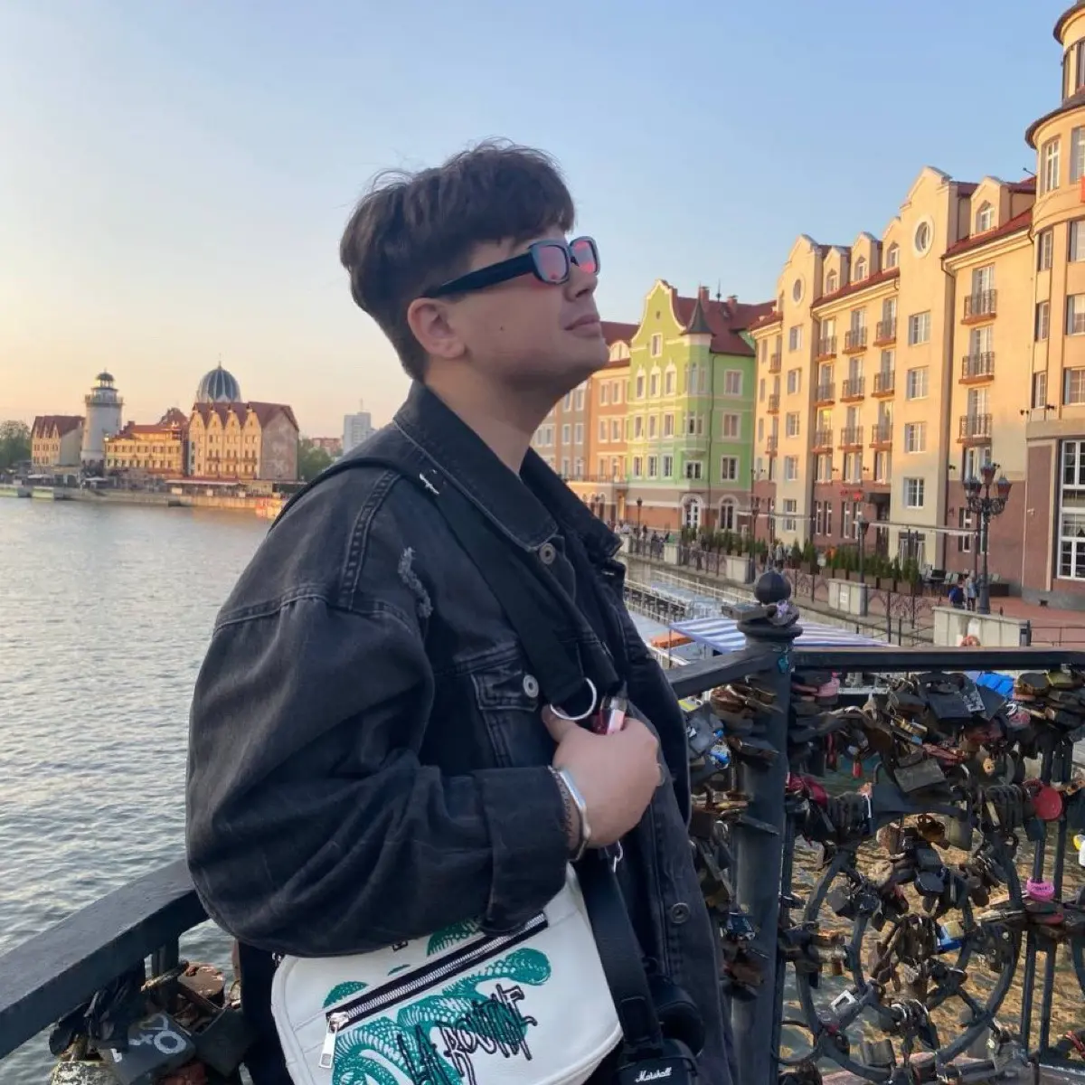 Максим Херувимов