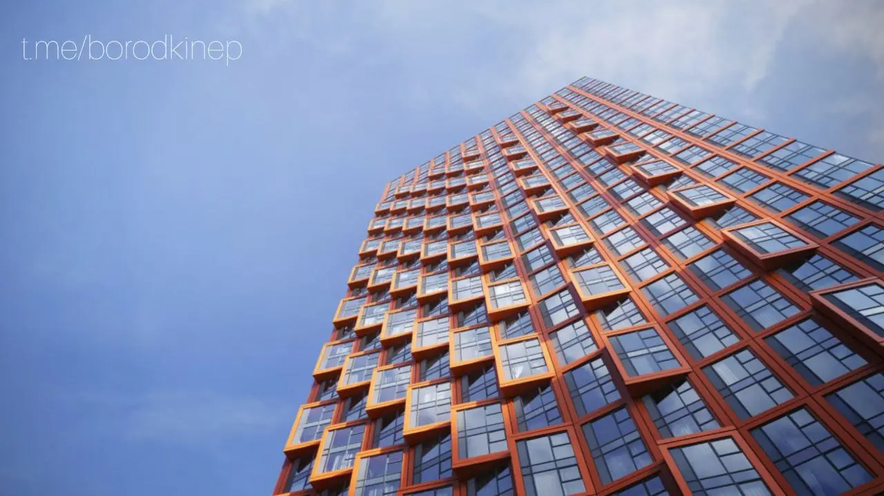 Если ваше желание звучит как 😏 «хочу жить рядом с центром, и у метро, и у парка» — знайте, что такое место в Москве есть. И сейчас для его рассмотрения — исключительное время | Сетка — социальная сеть от hh.ru