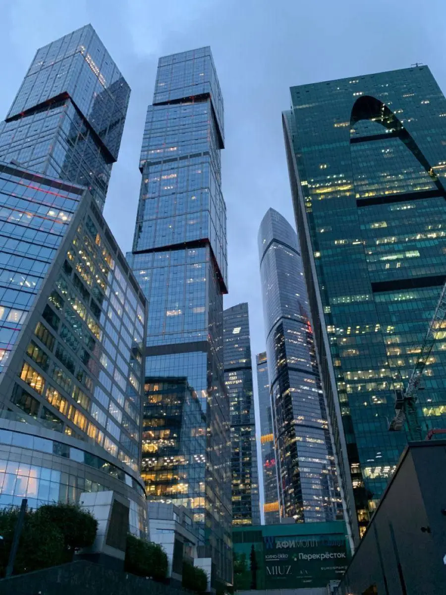 🗣Бесплатная экскурсия по Москва-Сити
Свободные места с 21 января
Вы узнаете об истории и будущем делового сердца столицы, познакомитесь с концепцией нового здания Национального центра «Россия», прогул... | Сетка — социальная сеть от hh.ru