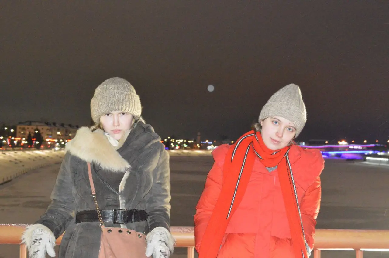 Последние дни праздников провела в Пензе у подруг
💃💃💃
Пишу пост в поезде Пенза-Москва, в окне уже видны новостройки, настроение сладко-горькое, как у поэта
Искусство, путешествия и друзья . . .
.. | Сетка — социальная сеть от hh.ru